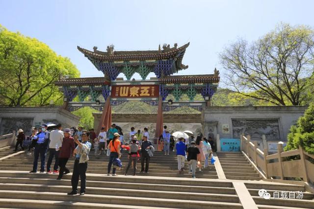 寻根之旅来到兰州,相隔五十多年再重逢,热门旅游景点顺便一游。