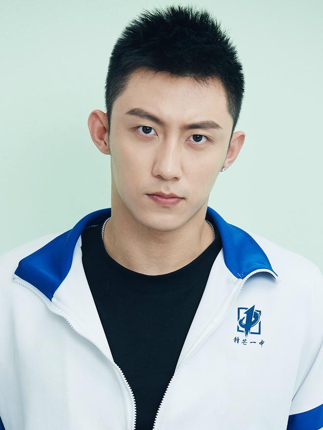 黄景瑜同志个人简历