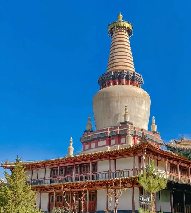 北京没想到	，兰州也没想到，如今甘肃张掖，成了西北遛弯的好去处