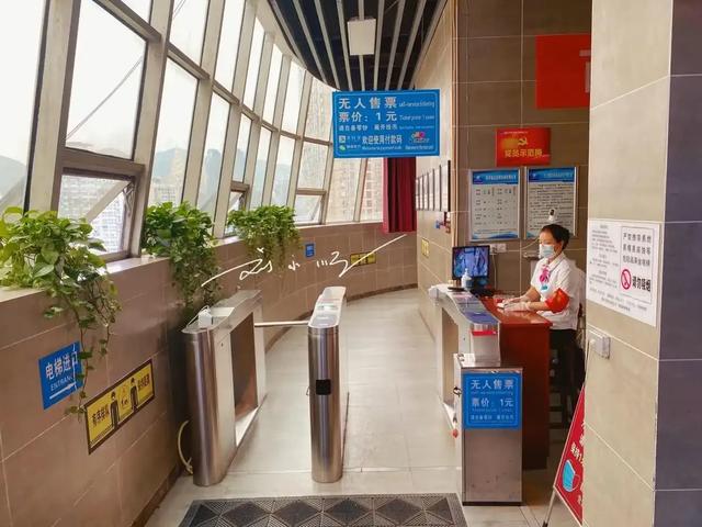 山城重庆“第一梯”：这奇葩的公共交通，也已成为网红打卡地？