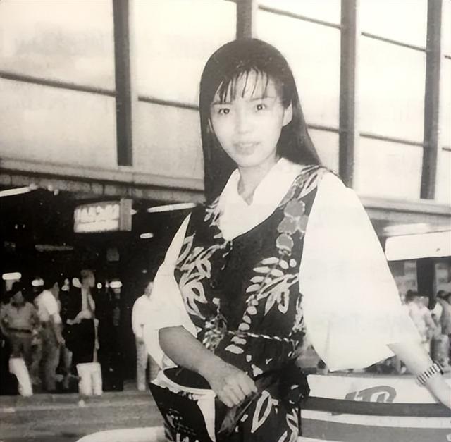 从“央视一姐”到退出主持界，朱迅的人生充满悲剧，令人惋惜不已