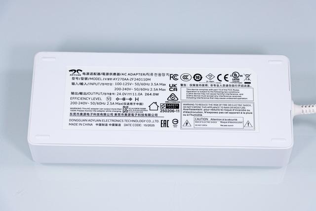 中端高性价比双模显示器——微星 MPG 274URDFW E16M 白龙