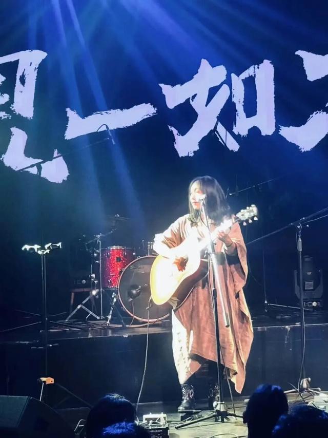 冰封玫瑰 + 冰瀑奇观的冬日浪漫，元旦冲平谷