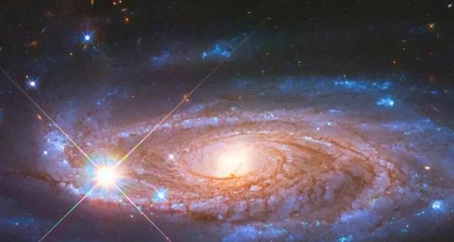 难道被美国骗了？天问二号再次发回照片：暴露真实宇宙景象