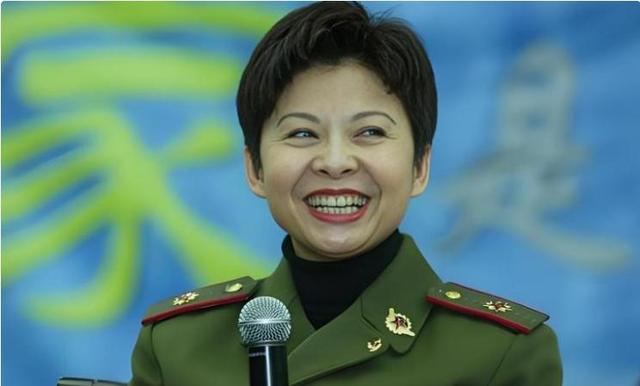63岁董文华不再沉默，揭露当年被“封杀”原因，原来我们错怪她了