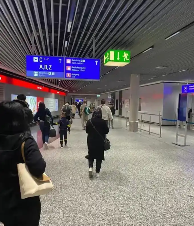 我在匈牙利生活，回看900万人口大国崛起的震撼现场，难以置信！