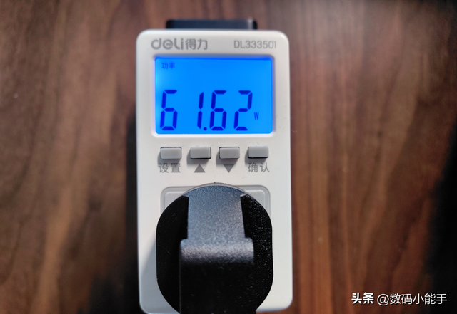 极空间Z425首发评测：顶级配置，性能炸裂，面向未来的AI NAS旗舰