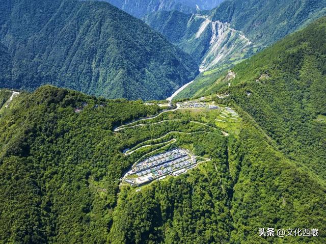 这个中国最后一个通公路的县城！凭什么成为无数人的此生必去？