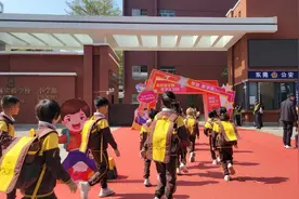 哪吒精神点燃开学季！东莞翰林学校以传统文化赋能教育新篇图片