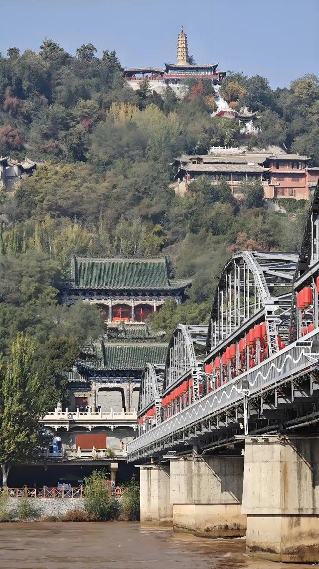 兰州开往银川的列车