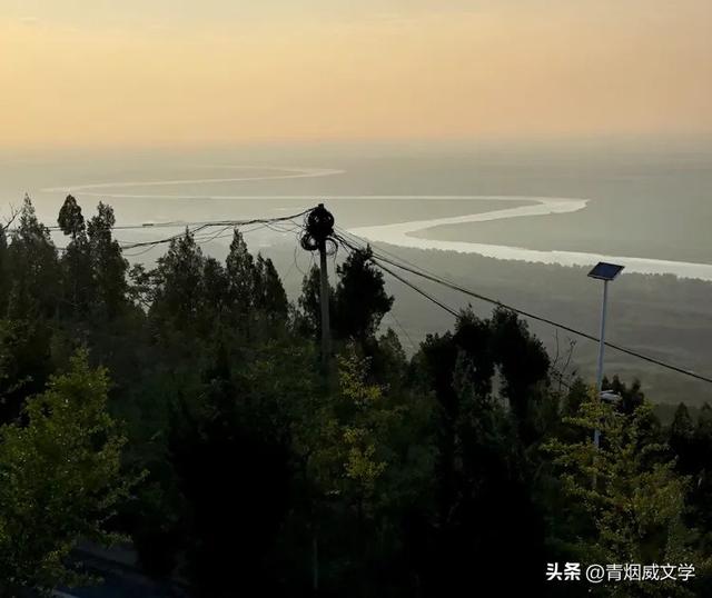 登上古潼关 俯瞰渭河入黄河
