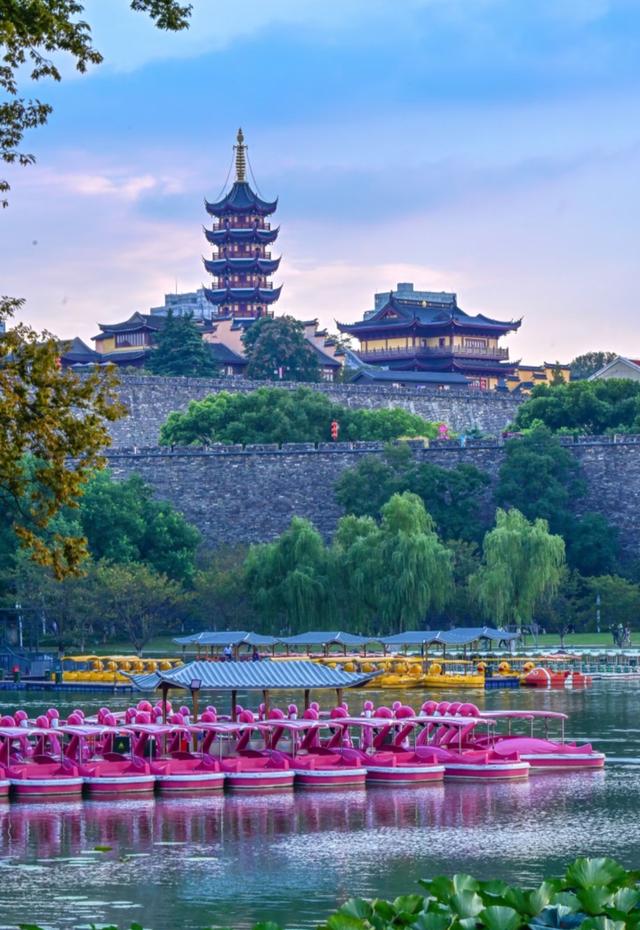 我是广州人，刚从江苏南京回来，实在忍不住想说：对南京五点印象