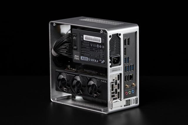 英特尔酷睿Ultra5 230F+铭瑄挑战者H810ITX+乔思伯NV10装机分享！