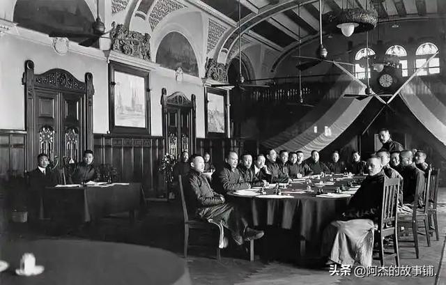 他曾狂言：我死后，大清必亡！结果他死后十天	，大清果然亡了！