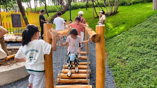 从浪浪山到蓬莱阁，这场仙境之旅太懂打工人了