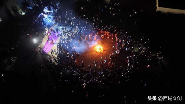 特稿｜驼铃声声传古韵 丝路古城燃篝火 张耀宇/文 焦庆祖/图