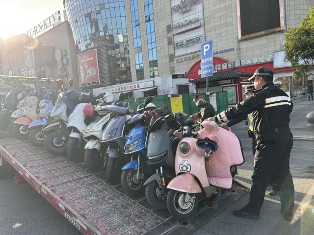 2026年1月起，电动车、三轮车、四轮车“3禁5必查”，车主注意