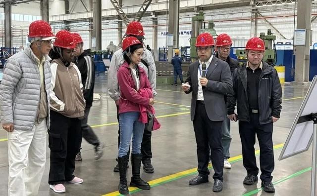 丝路新城科技与人文共舞——海（境）外华文媒体聚焦兰州新区