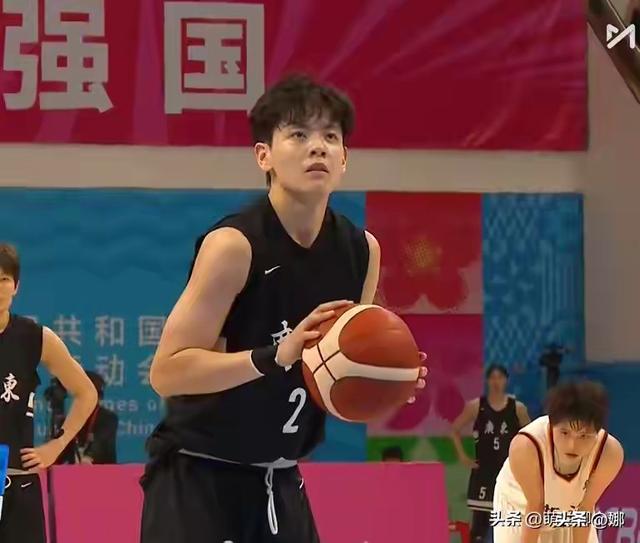 全运女篮-四川狂胜香港73分豪取两连胜 李梦25分+7人上双