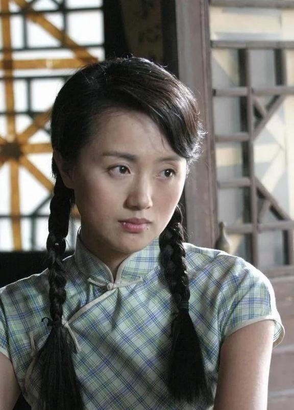 辛柏青丧妻才三个月，恶心的一幕就出现了，被撮合娶马伊俐过日子