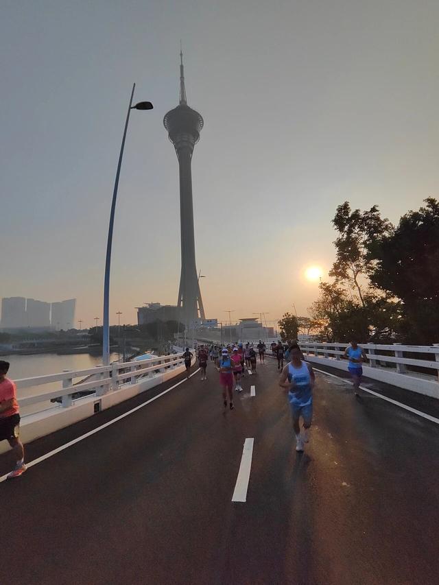 澳门马拉松：比较虐但值得去，濠江跑游全攻略