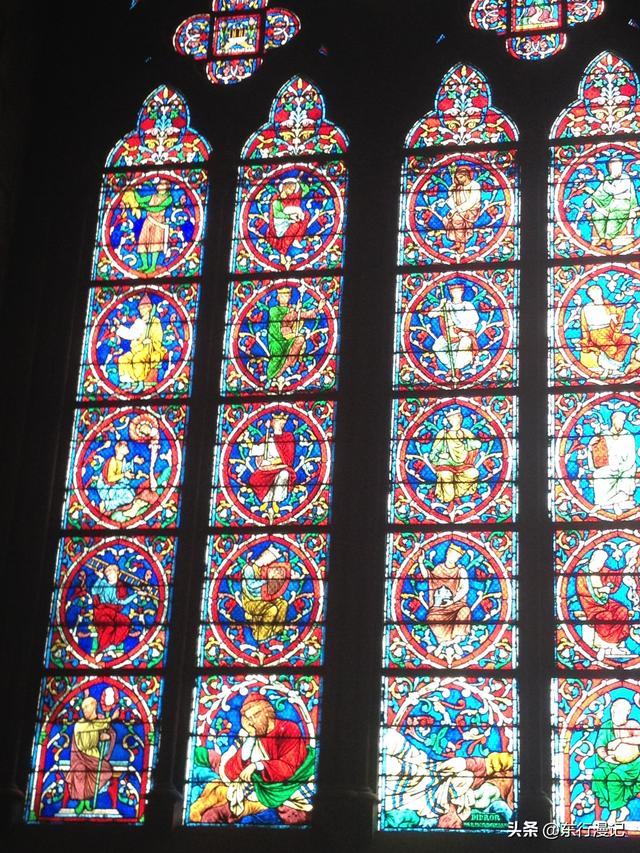 巴黎人气冠军竟不是卢浮宫和铁塔！而是这个“浴火重生”的景点