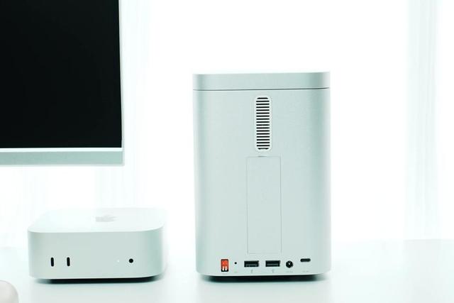 Mac mini最佳拍档！奥睿科MiniTower多功能桌面混合存储设备