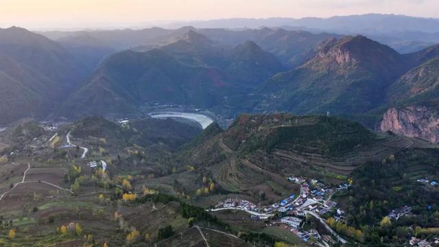 不到西坡，怎知秋色如许？