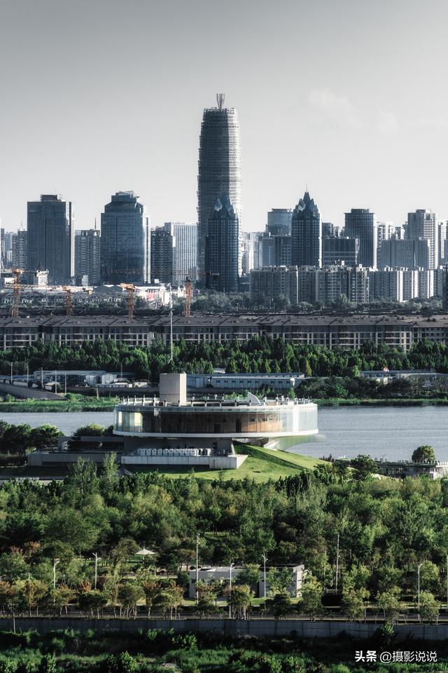 中国醉美地标集：贡嘎雪山、九寨沟、洱海、鸣沙山、万佛塔