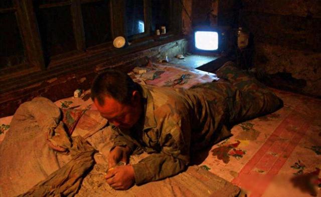 当前最可怕的不是3000万光棍	，而是越来越多的男人不愿意结婚