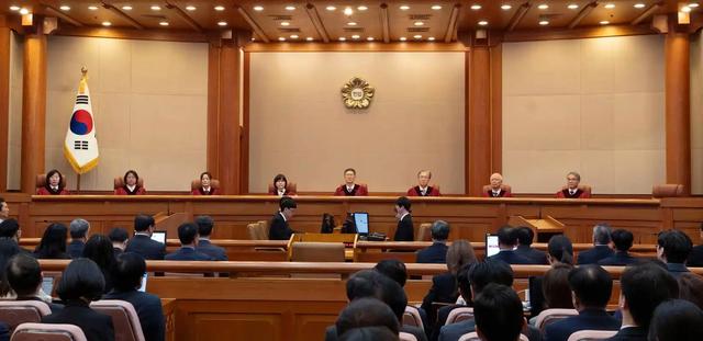 60多年来头一遭！韩国政坛做出重大决定，尹锡悦等来一个坏消息