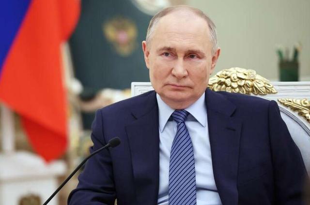 高市早苗出招：拼速度的时候到了！日本高层赴俄，在中国背后捅刀