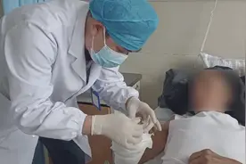 “奋战”六小时终于保住老人的手臂——雅安仁康医院成功救治一例右前臂严重绞伤患者图片