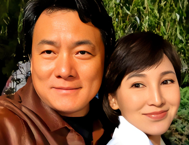 她19岁与导演私奔	，在地下室裸婚连生3胎，今被丈夫用7部剧捧红
