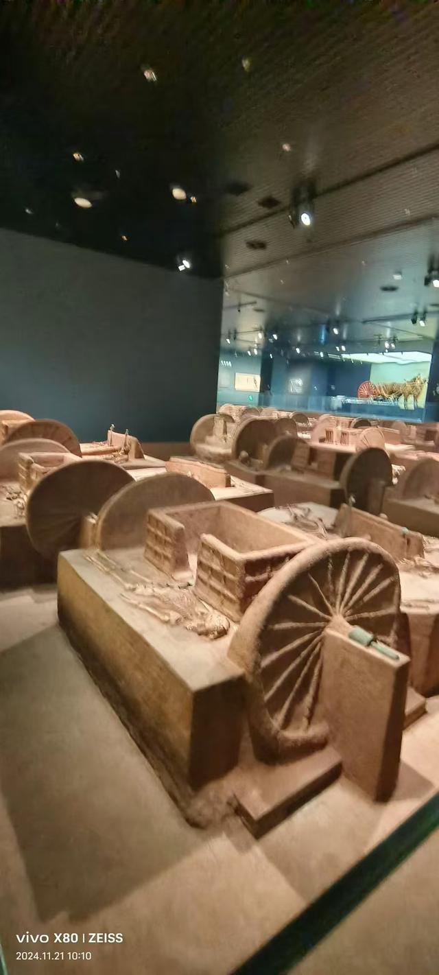 信史开端：洹水边的三千年凝视与诘问