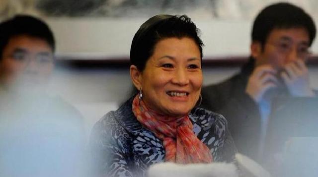朱燕来：朱镕基唯一的女儿，中国人大毕业，现年69岁仍奋斗在一线