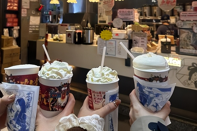 长沙凭什么稳坐“顶流网红城”？一半烟火气，一半硬科技