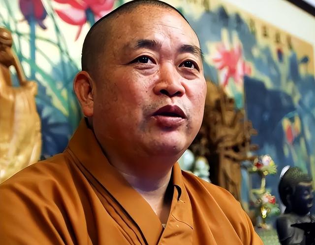 李湘不忍了！公开回应与释永信的真实关系，亲吻照的真相终于大白