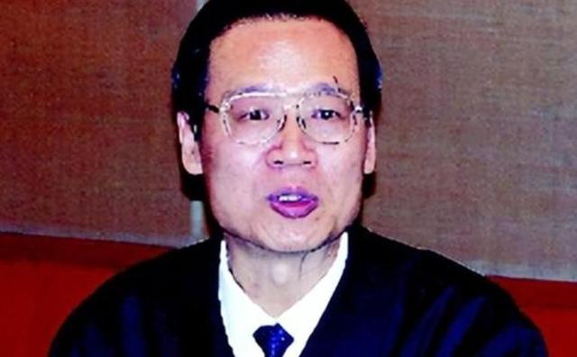 他47岁成为少将，54岁担任省委书记，人民至今没有忘记，为人清廉