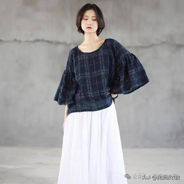 秋季文艺风荷叶袖上衣裁剪图，显瘦又舒服，制作还简单！
