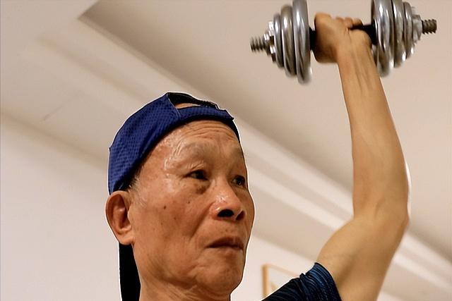 不管你信不信，男性过60岁后，基本都有如下7个现状，要学会接受