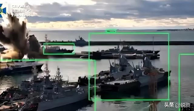 俄军黑海舰队司令气得吐血：乌克兰血洗俄军军港，潜艇遭袭大爆炸