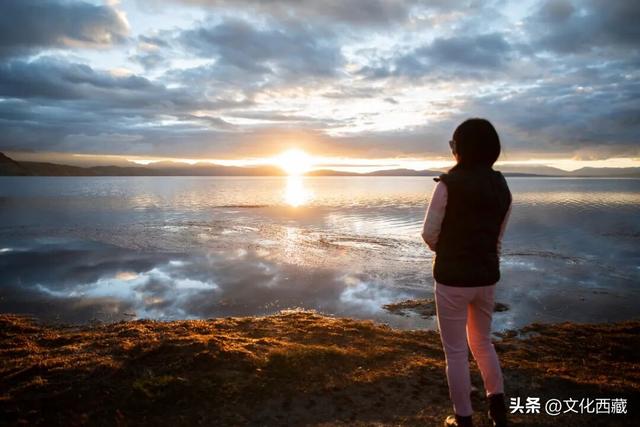 离谱又有趣的玩法！去西藏阿里一定要试！“荒野茶席”煮茶看星空