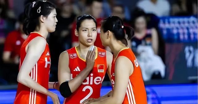 据央视新闻报道，中国女排确定李盈莹绝对核心位置