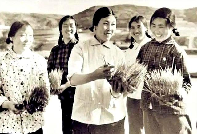 郭凤莲感叹：要是按照陈永贵书记的设想继续发展，大寨会走向何处