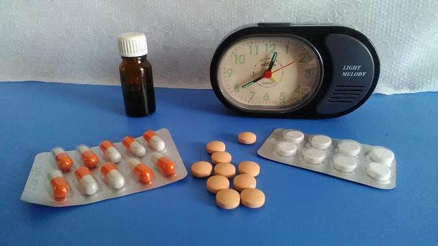 马上停掉这3类药物，医生提醒：不建议长期服用，很多人还天天吃