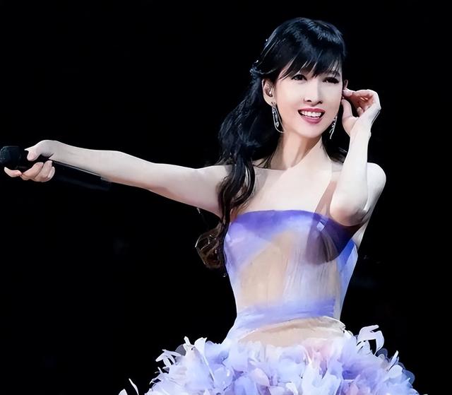 被戴8次绿帽子，3次被捉奸在床，这就是我们“玉女”守卫的爱情