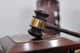 分手后，孩子出生医学证明被带走 法院：为保障未成年人的各项权利，出生证明应返还图片