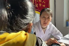 黑龙江一位乡村女医生，却是看妇科病的高手，帮很多女性重获健康图片