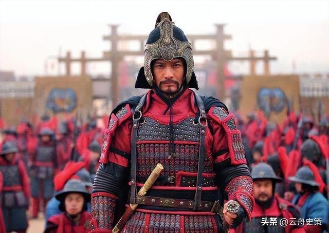 国外悬崖上发现中国汉字，内容被翻译后专家热泪盈眶：终于对上了
